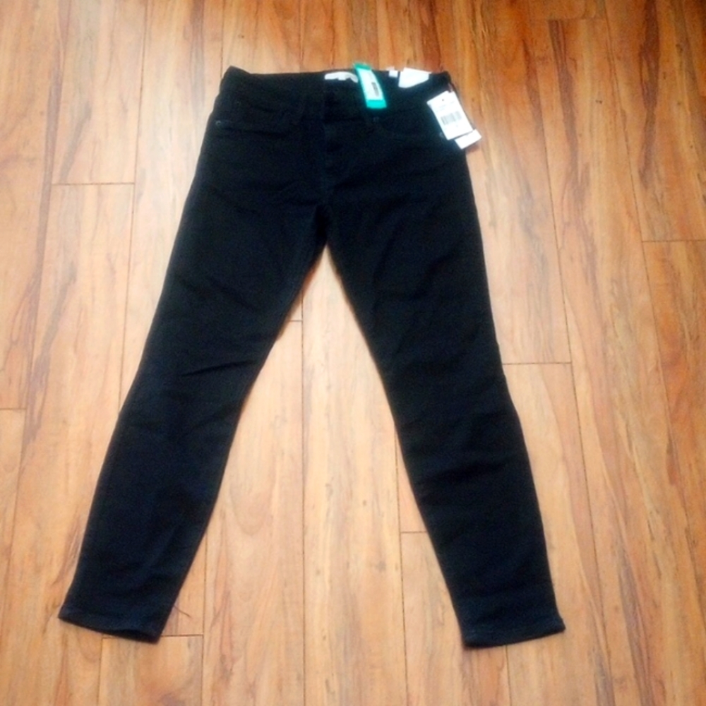 NWT STS Blue Skinny Jeans.